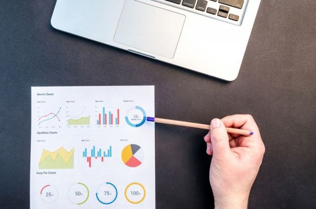 Clics, impressions, CTR, position : lire les chiffres de Google Clics, impressions, CTR, position : lire les chiffres de Google