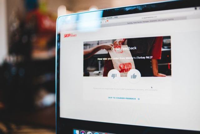 Comment répondre à un avis en ligne, qu'il soit positif ou négatif Comment répondre à un avis en ligne, qu'il soit positif ou négatif