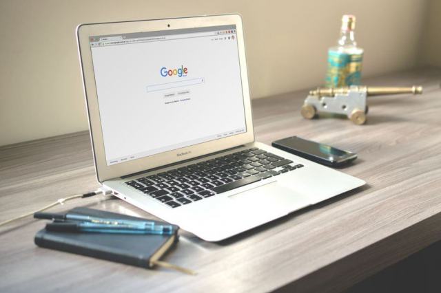 SEO ou SEA : comparer le référencement naturel et les annonces payantes SEO ou SEA : comparer le référencement naturel et les annonces payantes